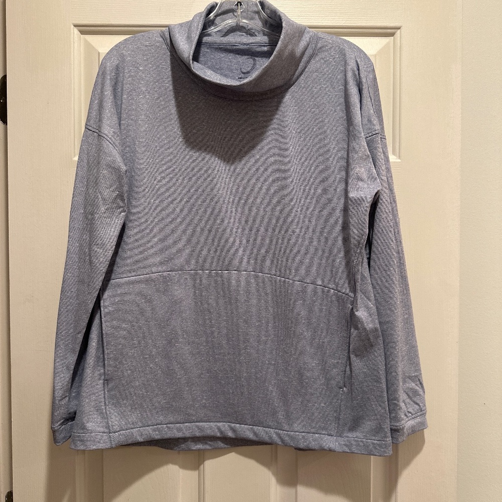 Women’s Zero cowl neck pullover.